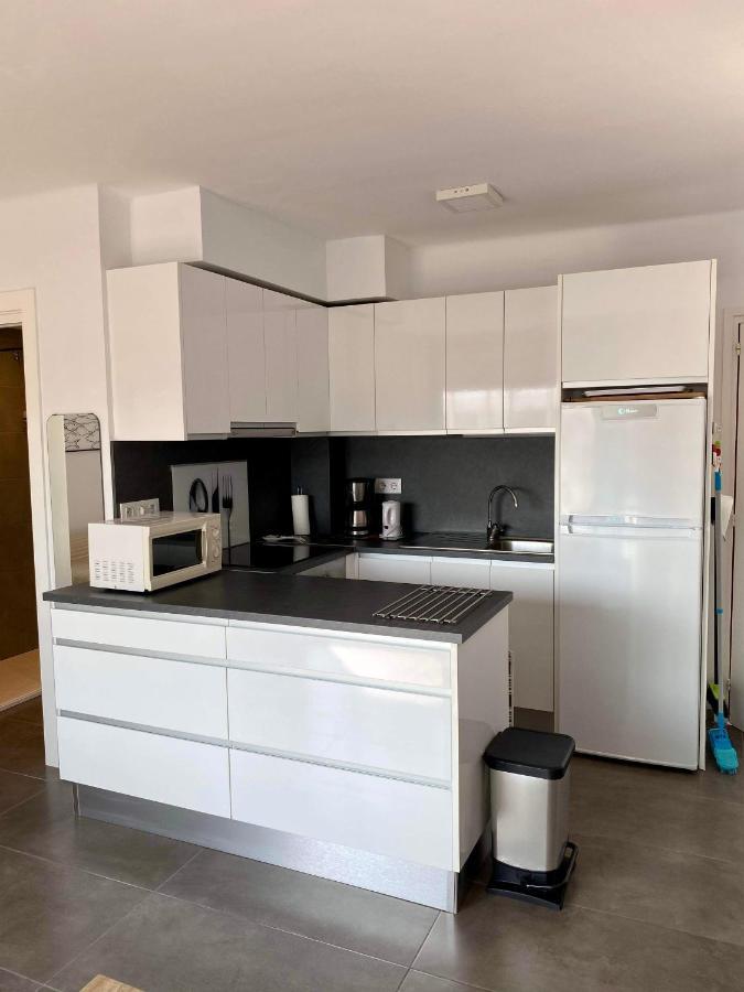 Studio Roses Beach ภายนอก รูปภาพ
